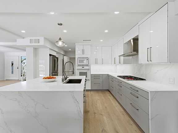5th image of 4590 Tam Oshanter Dr