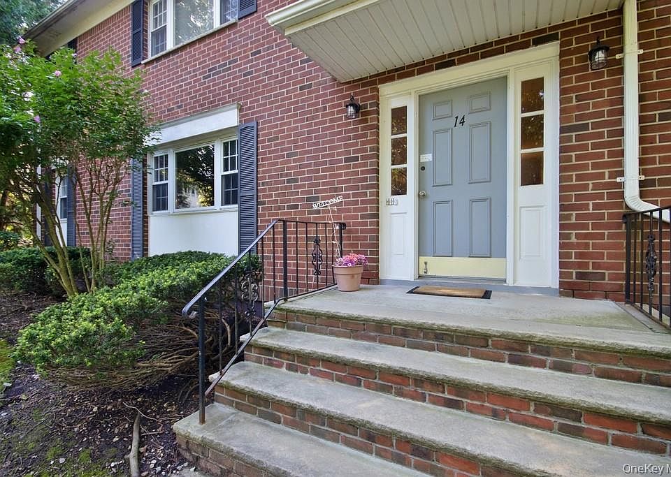 1st image of 14 Somerset Drive