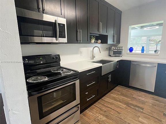 5th image of 266 Hammond Dr #266