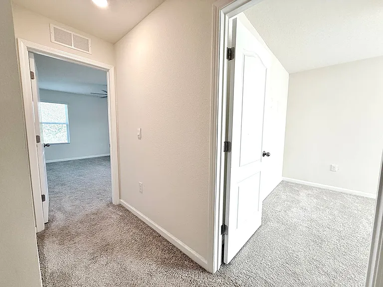 7670 Legacy Trl — Photo 13