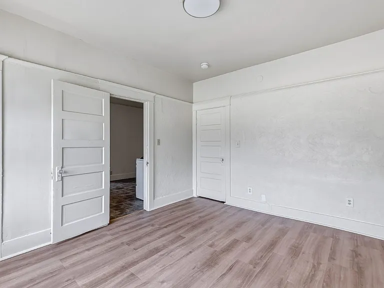 1250 W 35th Pl #1252 — Photo 11