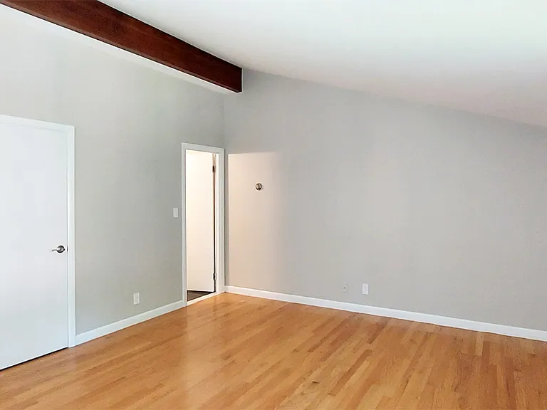 6 Longwood Dr #5 — Photo 10