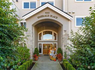 400 Walnut St APT 102, Edmonds, WA 98020