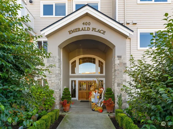 400 Walnut Street #102, Edmonds, WA 98020