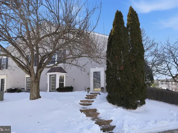 9332 Wax Myrtle Way, Manassas, VA 20110