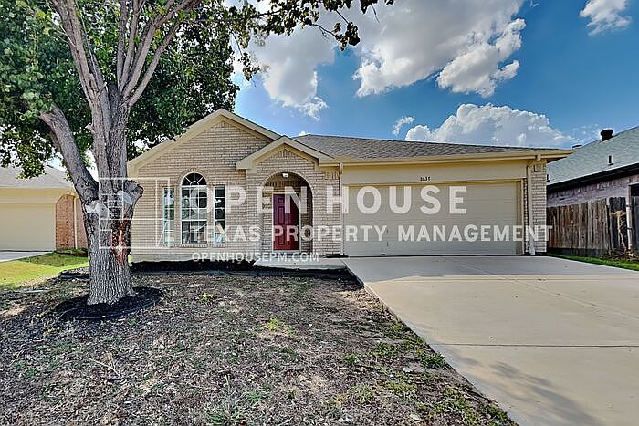1st image of 8637 Rainy Lake Dr