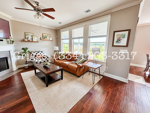 3rd image of 5131 Pike Loop