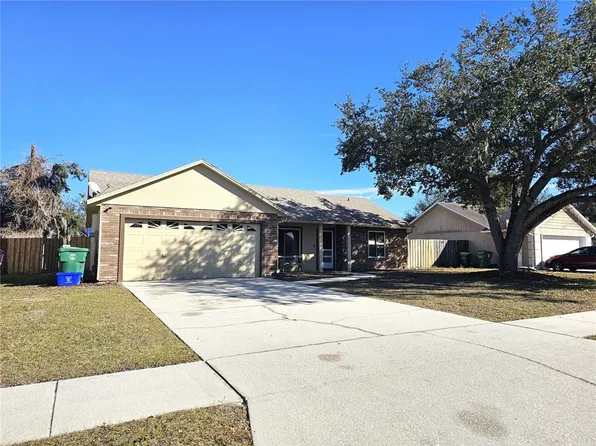 1387 Hensley Dr, Deland, FL 32724