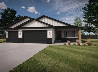 7102 65th St, Horace, ND 58047