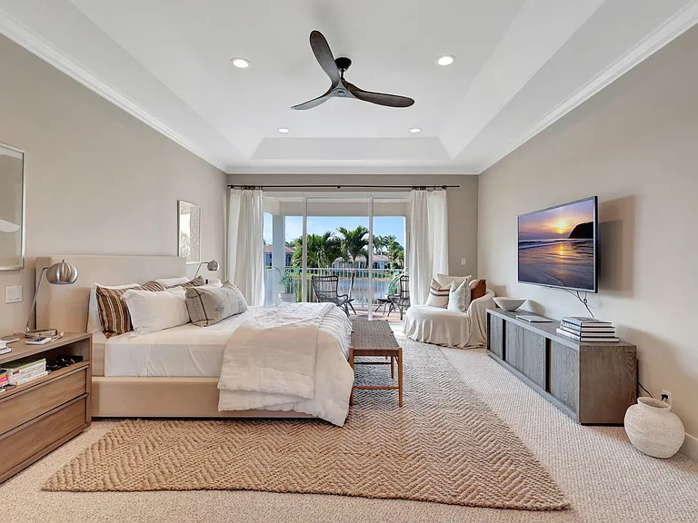 11615 Paradise Cove Ln — Photo 41