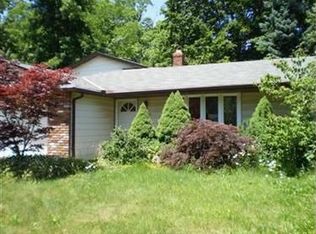 4605 Telhurst Rd, South Euclid, OH 44121