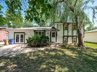 528 N Dexter Ave, Valley Center, KS 67147