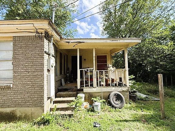 4th image of 2508 Purselley Dr