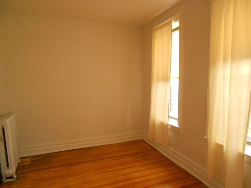 1st image of 35-23 Crescent St #3F