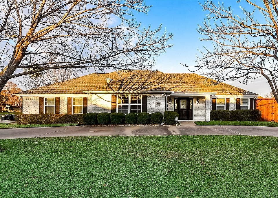 1st image of 1620 Dogwood Trl