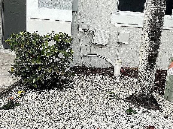 2nd image of 1519 SE 31st Ct Unit 0