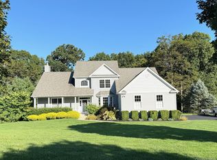 16 Ballymeade Rd, Hopewell Junction, NY 12533