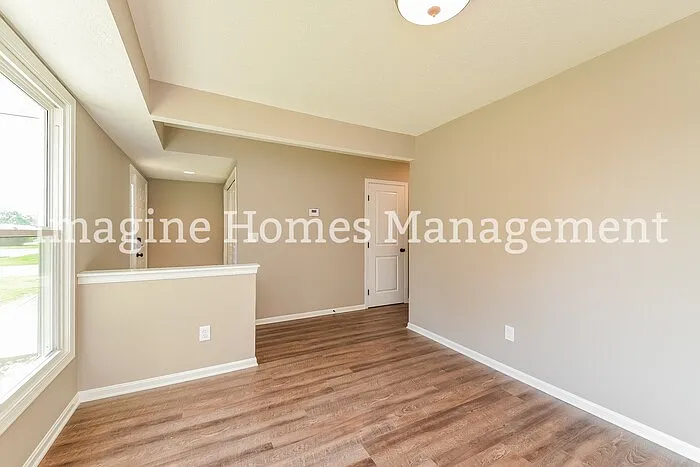 10750 Ravenna Rd #B — Photo 2