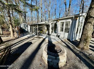 123 Forest Glen Dr, Milford, PA 18337