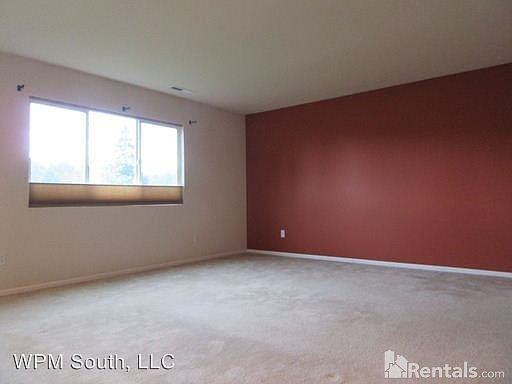 3rd image of 11019 181st Avenue Ct E