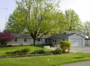 54 Ems C24c Ln, Warsaw, IN 46582