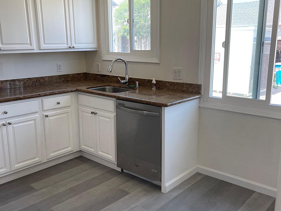 1st image of 3824 King Ln