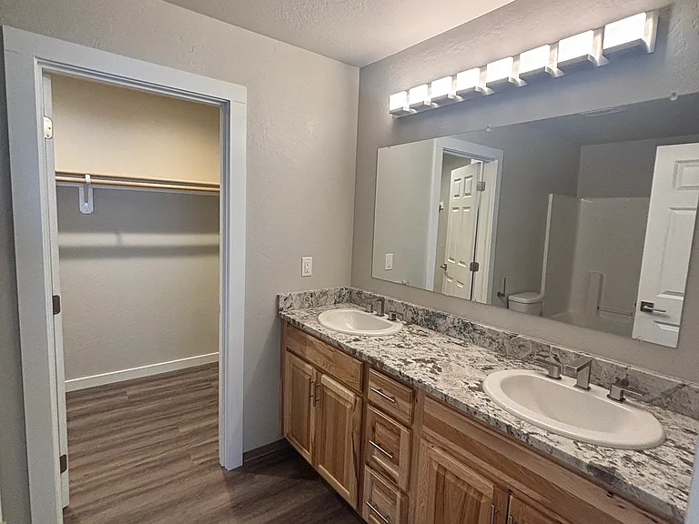 124 SW Donna Jean Way — Photo 26