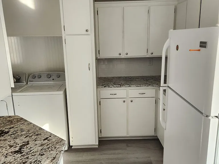 7625 Lafayette Ave — Photo 4