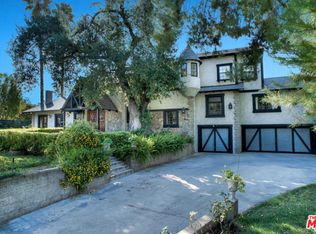 5439 Vanalden Ave, Tarzana, CA 91356