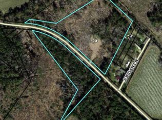 801 Gar Rd, Smoaks, SC 29481