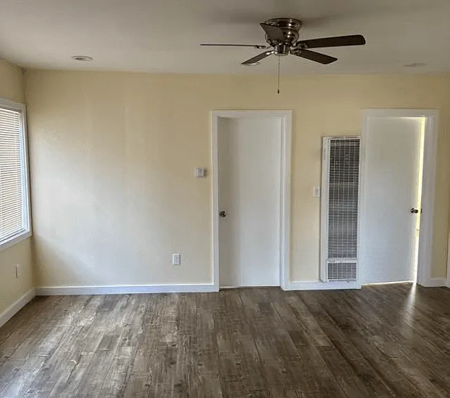 6403 S Victoria Ave — Photo 5