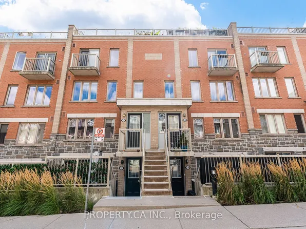 25 Turntable Cres #237, Toronto, ON M6H 4K8