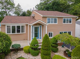 53 Haven Ter, Parlin, NJ 08859