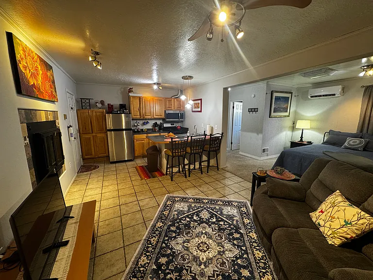 909 N Butler Ave #1 — Photo 6