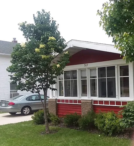 307 E Edgewater St Photo 1