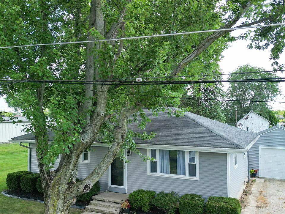 1st image of 242 N Center St