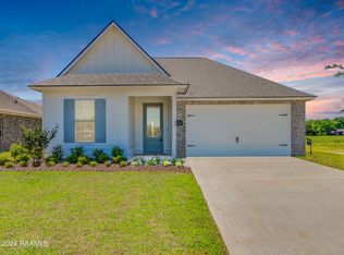 111 Benson Grove Dr, Youngsville, LA 70592