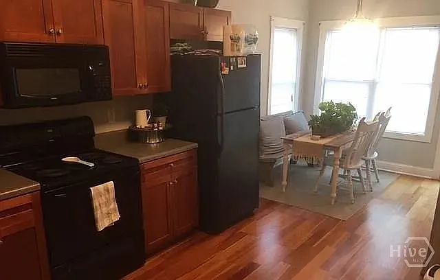 4 bed, 4.0 bath, 1746 sqft, $2,650 — Photo 4