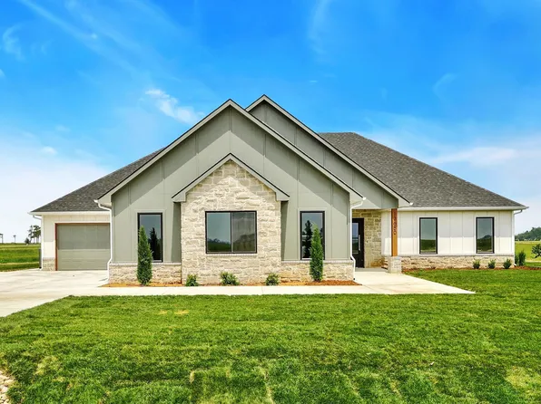13650 W Homestead Dr, Colwich, KS 67030