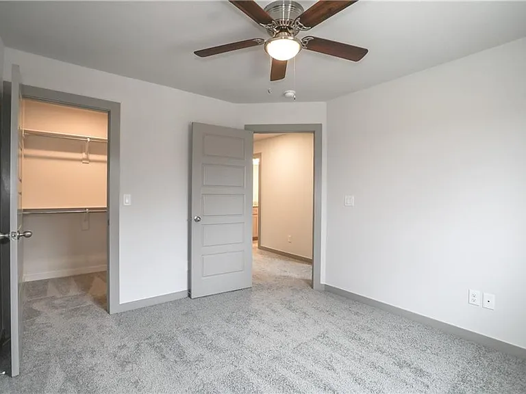 3428 Vel Mews — Photo 25