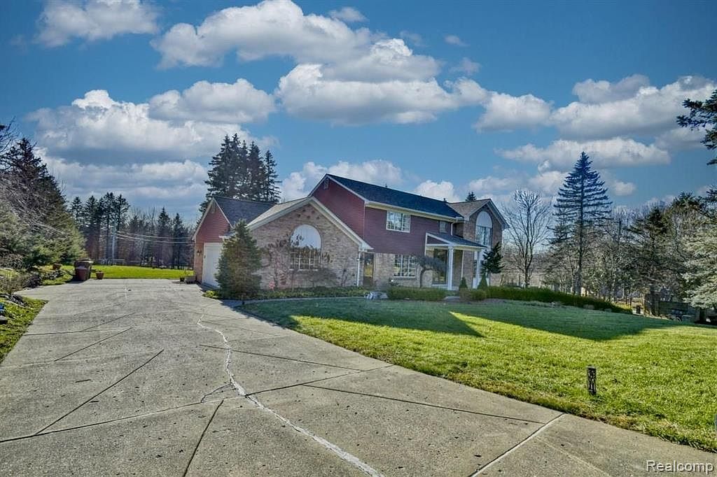 793 Dutton Rd, Rochester Hills, MI 48306 Zillow