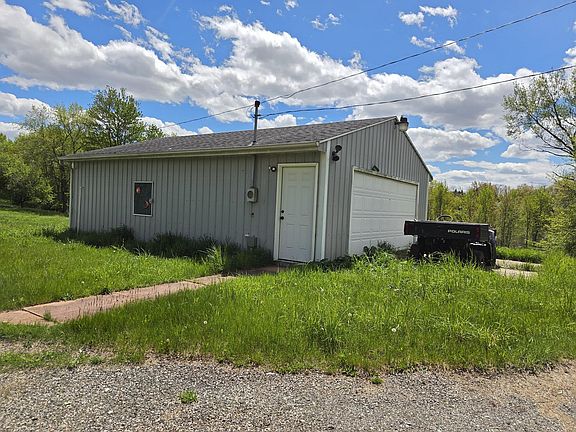 2nd image of 2901 Callahan Rd