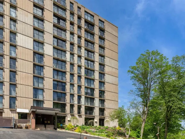 1800 7th St Unit 4C, East Moline, IL 61244