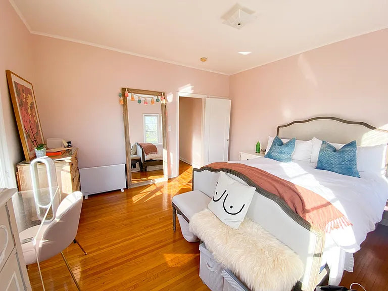 6270 Commodore Sloat Dr #204 — Photo 11