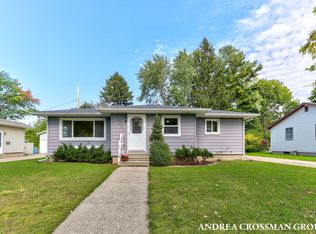 1145 Taylor Ave, Grand Haven, MI 49417