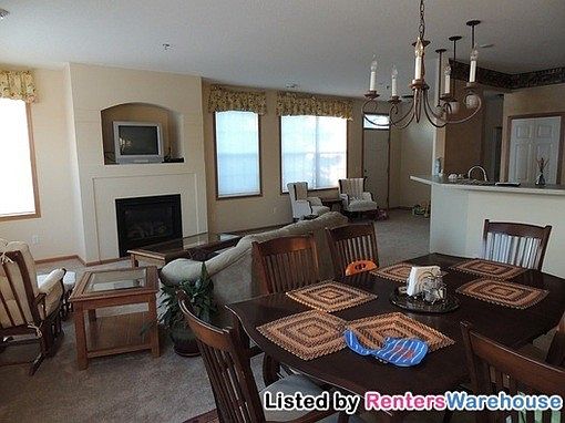 3rd image of 11301 Chisholm Cir NE Unit A