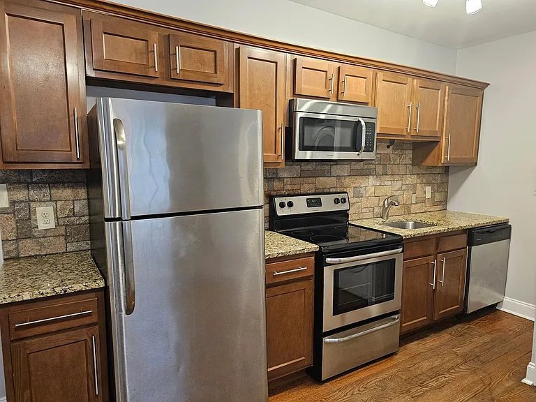 1066 Piedmont Ave NE #106 — Photo 14