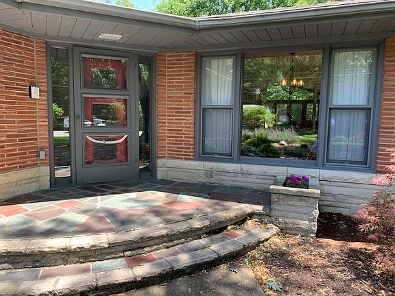 4th image of 2119 Birch Ln