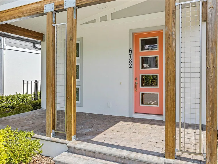 6782 Arnoldson St — Photo 3