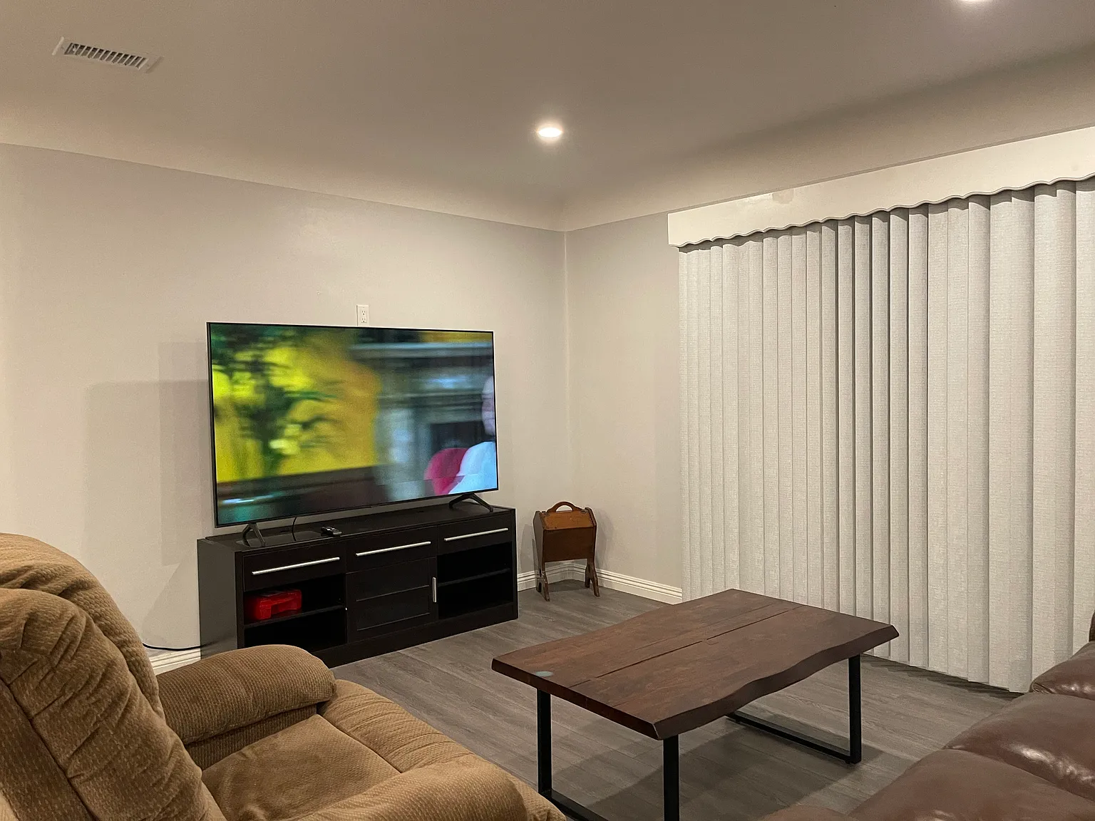 4 bed, 1767 sqft, $6,700 — Photo 2